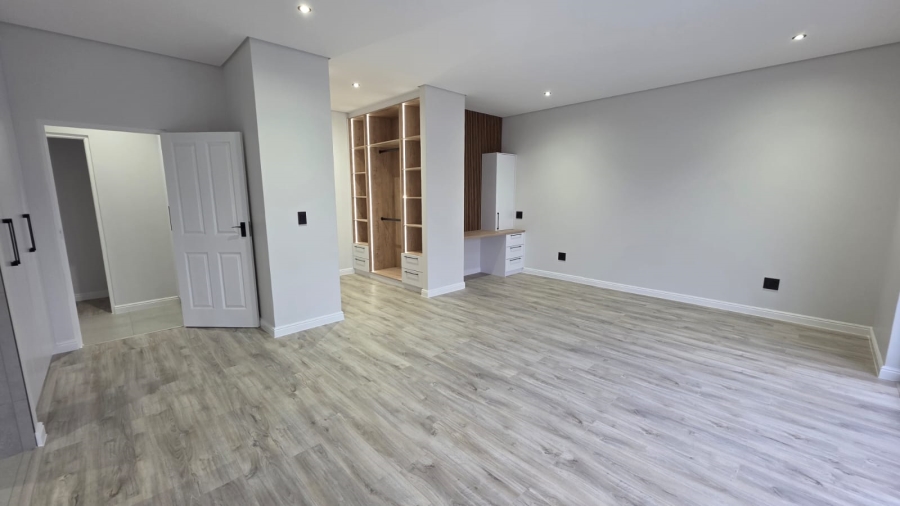 4 Bedroom Property for Sale in Sandown Western Cape